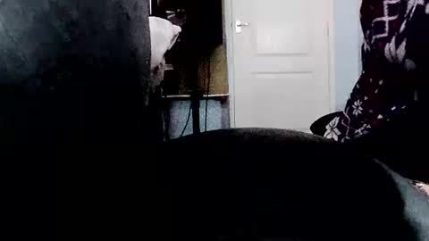 latexchris77 online show from April 4, 2026, 10:13 am