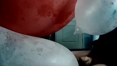 latexchris77 online show from May 26, 2026, 2:18 am