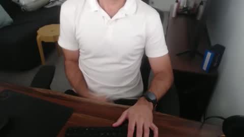 latexdave84 online show from February 26, 2026, 10:14 am