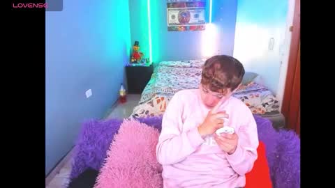 latin_boysxxx_ online show from February 24, 2026, 7:01 pm