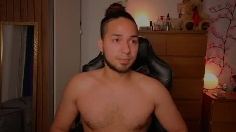  Free OF online show from April 17, 2026, 5:10 am