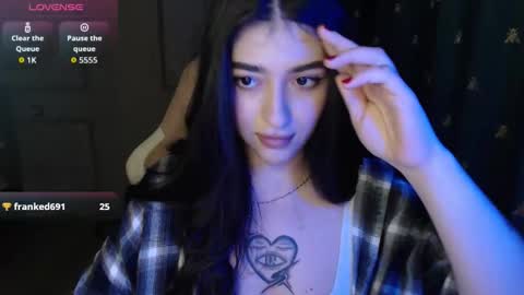 miiiiiiaaaa online show from March 29, 2026, 1:22 pm