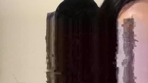 latinabellaa online show from February 23, 2026, 2:09 am