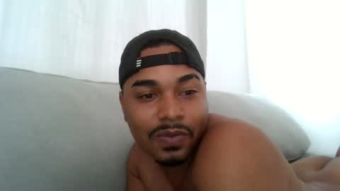 Snapshot of latinbbc_00 chatting on February 21, 2025, 4:05 pm latinbbc_00 online show from February 21, 2025, 4:05 pm