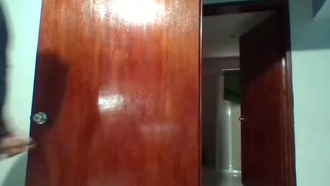 Robert online show from March 2, 2025, 11:31 pm