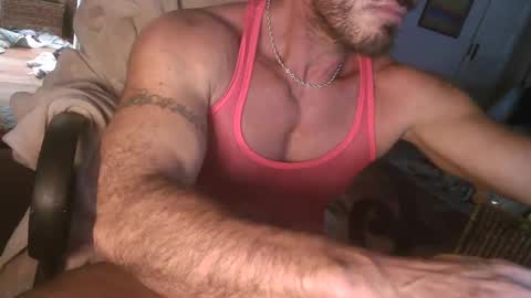 latinbikestud online show from February 5, 2025, 8:46 pm