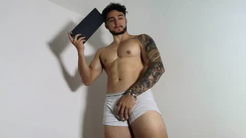 LatinBoyVIP  Colombian online show from June 12, 2026, 3:33 pm