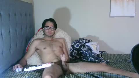 latinincognito online show from January 11, 2026, 8:25 pm