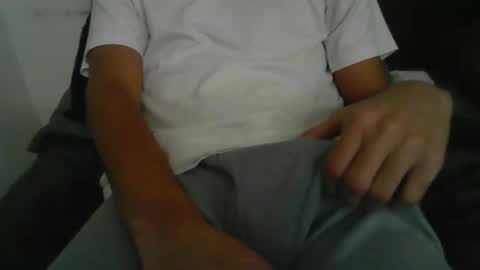 latinman7945 online show from December 15, 2025, 7:45 am