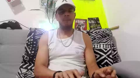 latinmartin254 online show from September 15, 2025, 2:33 am
