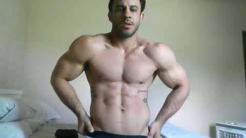 Snapshot of latino_rodri chatting on June 23, 2026, 4:49 pm latino_rodri online show from June 23, 2026, 4:49 pm