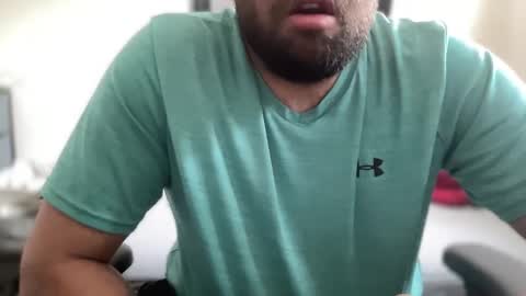 call me papi -- follow my twitter latinoc30 online show from December 23, 2024, 6:58 pm