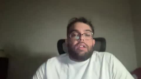 call me papi -- follow my twitter latinoc30 online show from December 31, 2024, 3:01 am