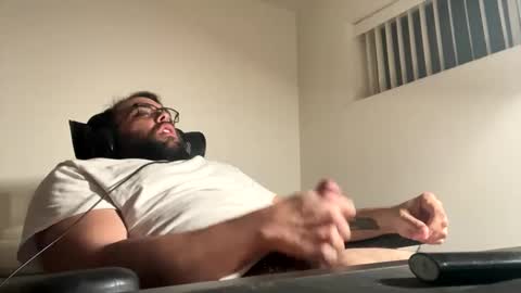 call me papi -- follow my twitter latinoc30 online show from January 17, 2025, 4:49 am