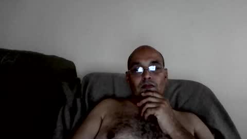 Snapshot of latinoinfla chatting on October 4, 2025, 5:33 pm latinoinfla online show from October 4, 2025, 5:33 pm