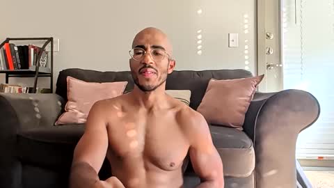 latinomixedbbc online show from November 10, 2025, 3:00 pm