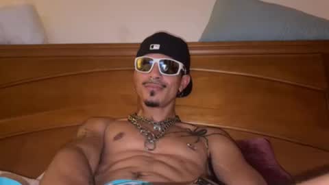 latinprincee online show from December 17, 2025, 12:27 am