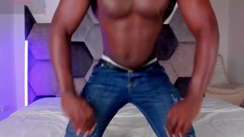 LEANDRO online show from April 17, 2026, 4:15 am