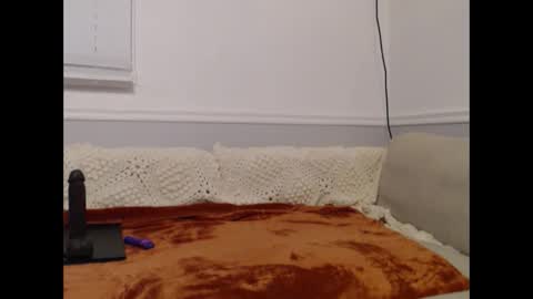 LauLauMa online show from February 9, 2025, 1:44 am