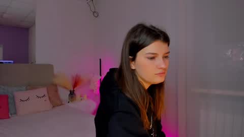 Laura online show from February 4, 2025, 6:25 am