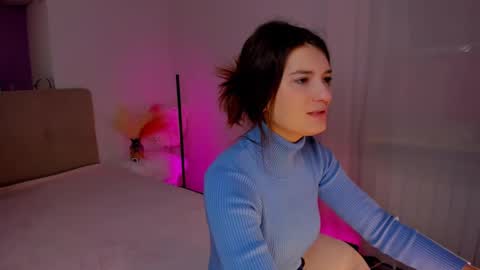 Laura online show from February 20, 2025, 5:33 am