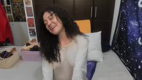  Wen  online show from April 15, 2026, 5:09 pm