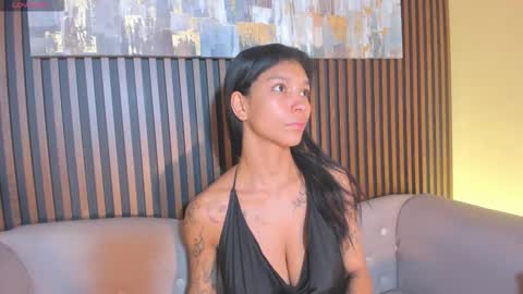 Laura online show from October 19, 2025, 1:12 pm
