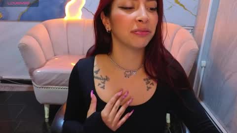 Snapshot of laura_b_ chatting on May 3, 2026, 3:23 am laura_b_ online show from May 3, 2026, 3:23 am