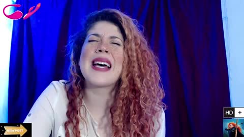 Snapshot of laura_fountain_ chatting on February 4, 2025, 8:49 pm weedcam Curly Laura OF online show from February 4, 2025, 8:49 pm