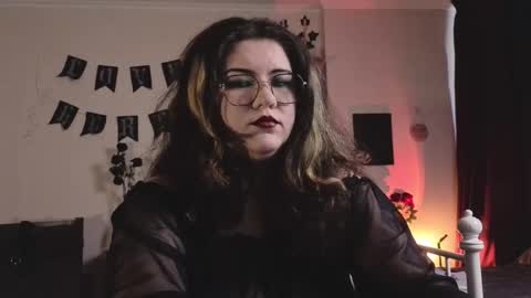 Snapshot of laura_karamazov chatting on February 13, 2026, 10:00 am Miss Laura online show from February 13, 2026, 10:00 am