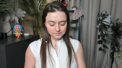 Samantha online show from April 17, 2026, 3:48 pm