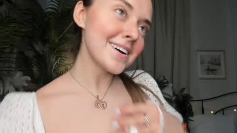 Snapshot of laura_mutti chatting on May 7, 2026, 4:01 pm Samantha online show from May 7, 2026, 4:01 pm
