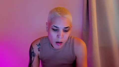 Laura Rose online show from January 17, 2026, 4:39 am