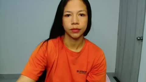 lauracb          online show from January 10, 2026, 10:39 am