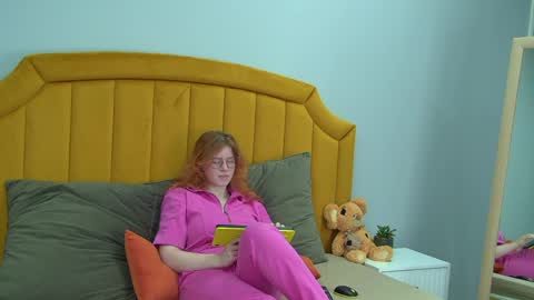 Laura online show from May 26, 2026, 4:36 pm