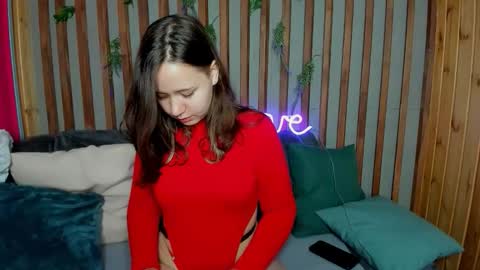 Laura online show from September 18, 2025, 1:18 am