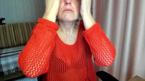 Lauraoven1 online show from March 4, 2026, 7:14 am