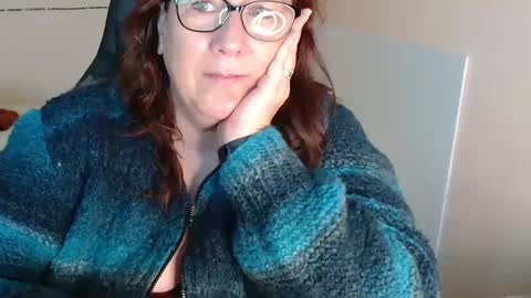 laureanne online show from January 24, 2025, 9:49 am