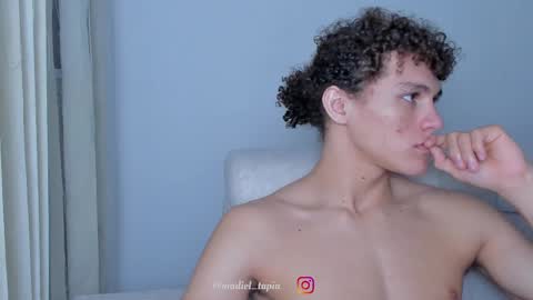 Laureent online show from February 11, 2025, 8:48 am