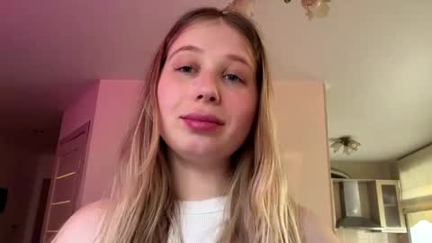 Chrissy online show from April 23, 2026, 12:26 pm