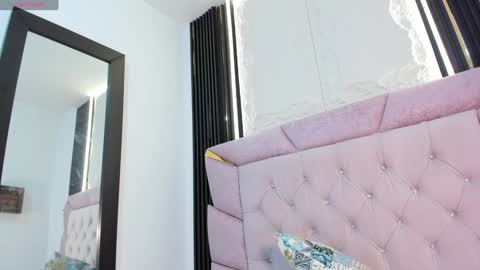 Laurem online show from January 29, 2025, 11:25 pm