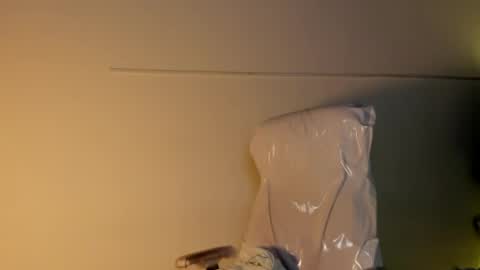 Lauren online show from April 6, 2026, 5:58 pm