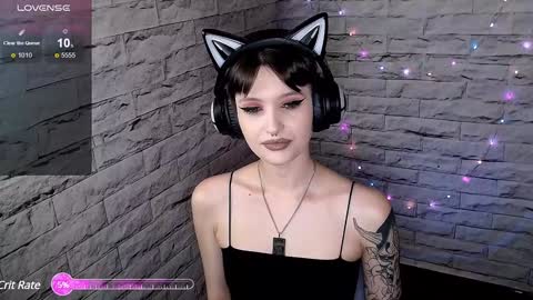 Eva online show from January 11, 2025, 4:14 pm