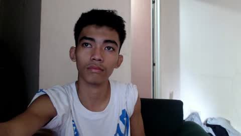 laurence_cuttieguyhere online show from July 1, 2026, 4:03 am