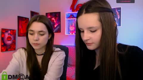 Laure online show from March 13, 2026, 10:33 am