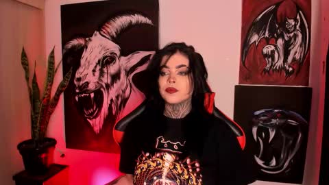  LAUREN INDEPENDENT MODEL HELP ME REACH 100 LIKES PLS  online show from January 11, 2026, 2:16 am