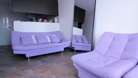 Lucie  online show from September 13, 2025, 6:40 pm