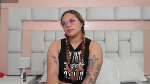 Snapshot of laurent_glass chatting on February 22, 2026, 12:47 pm Laurent online show from February 22, 2026, 12:47 pm