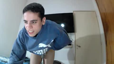 Snapshot of lauti_twink chatting on November 25, 2025, 7:41 am Lautaro online show from November 25, 2025, 7:41 am