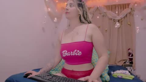 Lauu G online show from December 27, 2024, 4:04 am